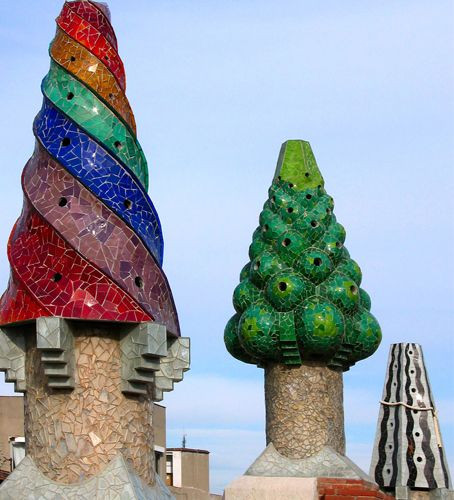 Gaudi vormen op het Palau Güell
