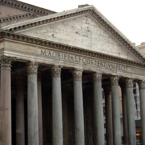 Fronton van het Pantheon