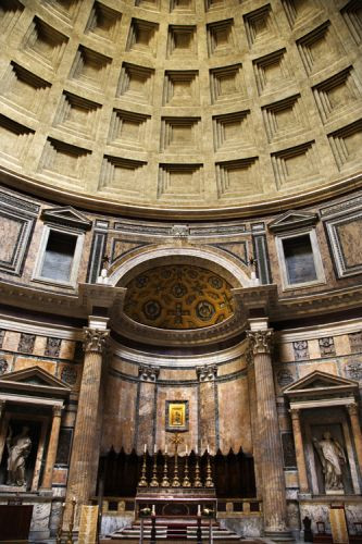 Binnen in het Pantheon
