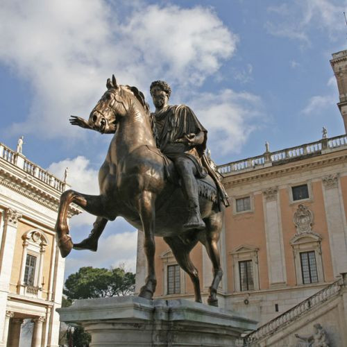 Ruiterstandbeel op het Piazza del Campidoglio