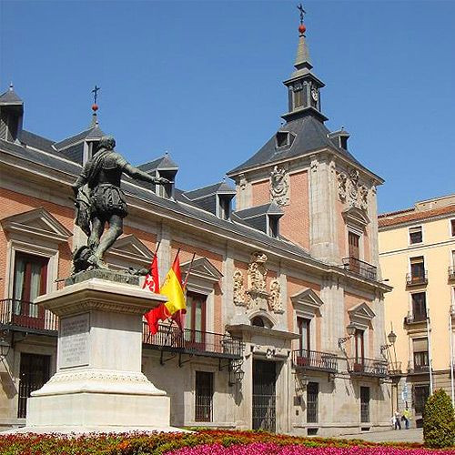 Beeld op het Plaza de la Villa