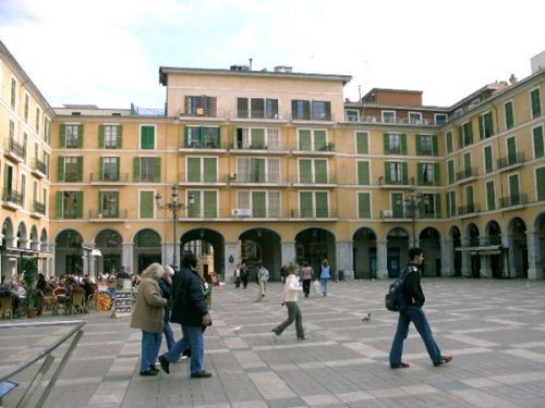 Gebouwen rond de Plaza Mayor