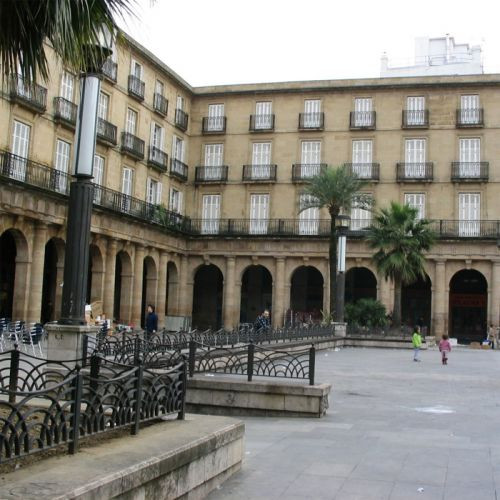 Zicht op het Plaza Nueva