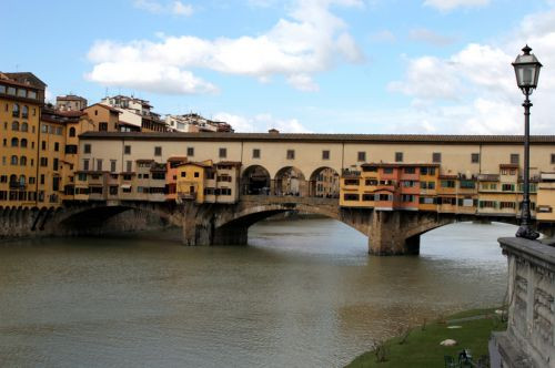 Zicht op de Ponte Vecchio