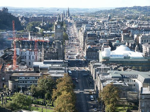 Luchtbeeld van Princes Street