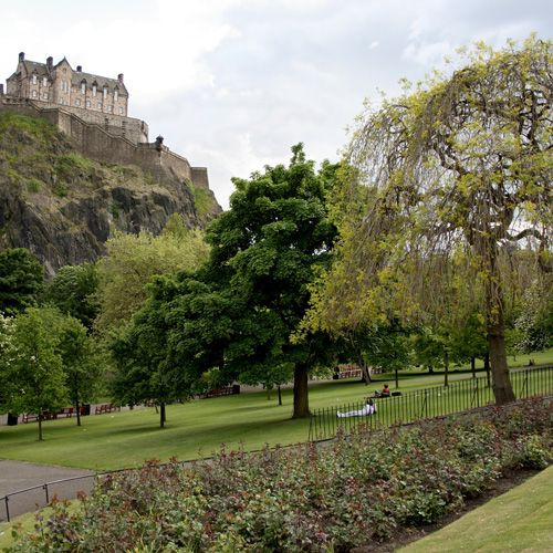 Zicht op de Princes Street Gardens