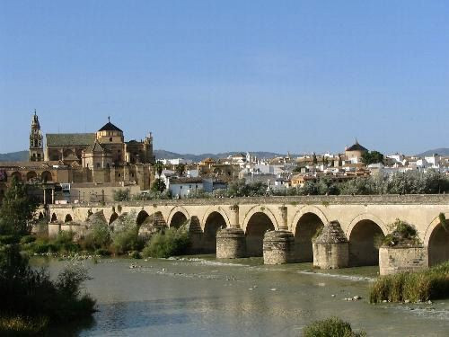 Totaalbeeld van de Puente Romano