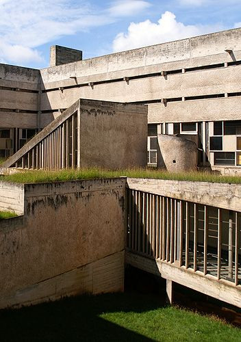 Binnenplein van Sainte Marie de La Tourette