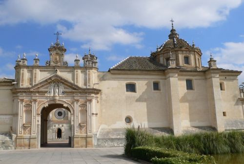 Poort van het Monasterio de Santa Maria de las Cuevas