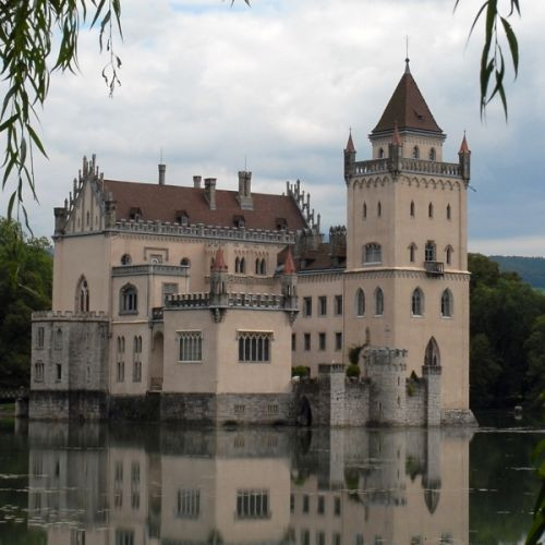 Overzicht van het Schloss Anif