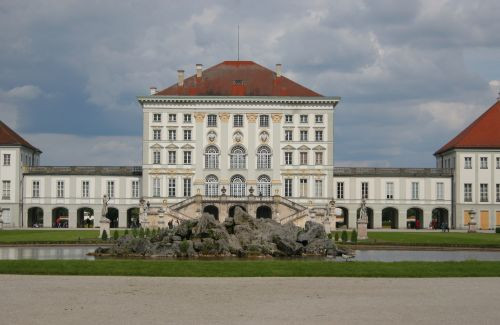 Water voor het Schloss Nymphenburg