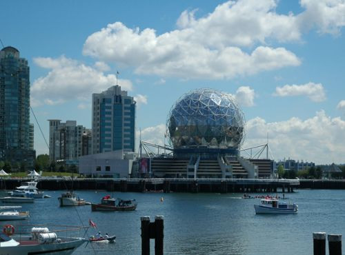 Rivier bij Science World