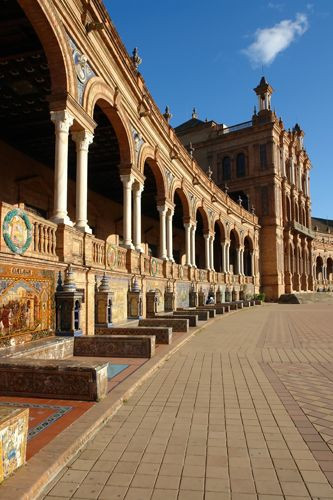 Bankjes rond het Plaza de España