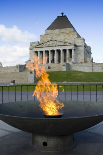 Vlam voor de Shrine of Remembrance