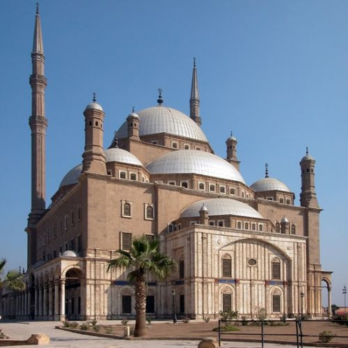 Totaalbeeld van de Mohammed Ali-moskee