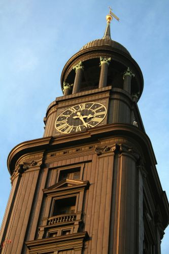 Toren van de Sint Michaeliskirche