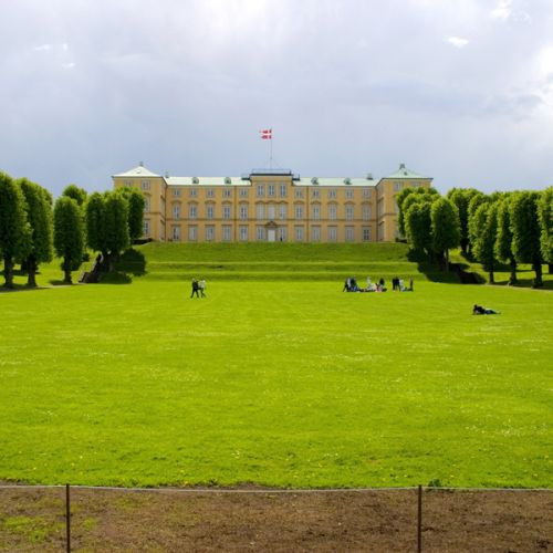 Vergezicht op het Slot Frederiksberg