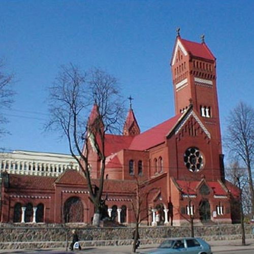 Zicht op de Kerk van Sint Simon en Helena