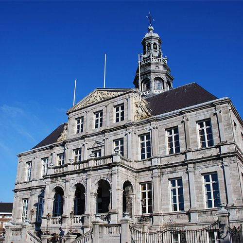 Vooraan het Stadhuis van Maastricht