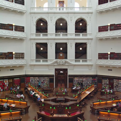 Binnen in de State Library of Victoria