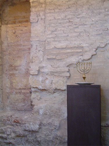 Menora in de Sinagoga de Córdoba