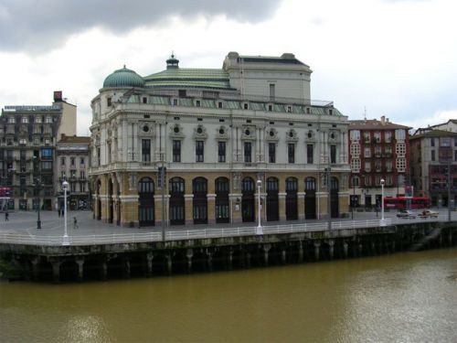 Totaalbeeld van het Teatro Arriaga