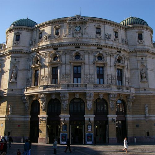 Voorkant van het Teatro Arriaga