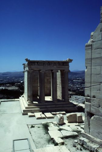 Totaalbeeld van de Tempel van Athena-Nikè