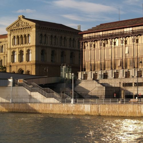 Zicht op de Universiteit van Deusto