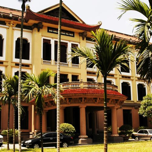 Voorkant van het Vietnamees Geschiedenismuseum