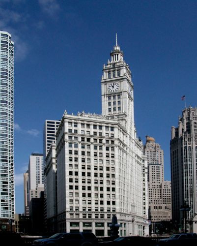 Totaalbeeld van het Wrigley Building