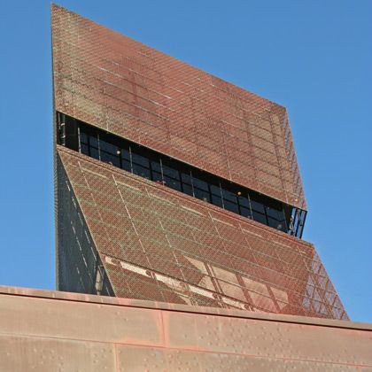 Zicht op het M.H. de Young Memorial Museum