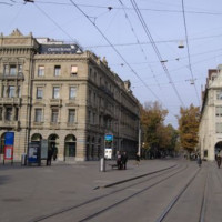 Tramsporen op de Bahnhofstrasse en Paradeplatz