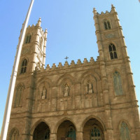 Gevel van de Basilique Notre-Dame