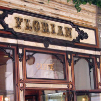 Buiten aan Caffè Florian