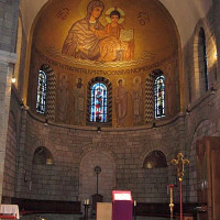 Binnen in de Kerk van het Cenakel