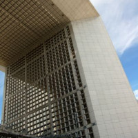 Onder de Grande Arche