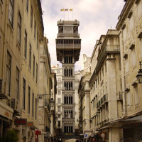 Zicht op de Elevador de Santa Justa