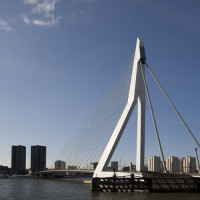 Zicht op de Erasmusbrug