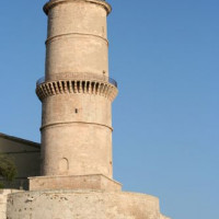 Toren aan Fort Saint-Jean en Fort Saint-Nicolas