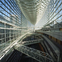 Binnen het Tokyo International Forum