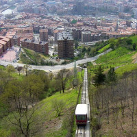 Bovenaanzicht op de Funicular de Artxanda