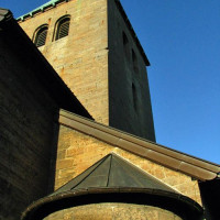 Close up van de Gamle Aker Kirke