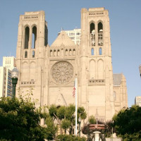 Vooraan de Grace Cathedral