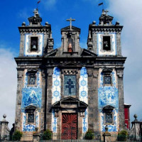 Gevel van de Igreja de Santo Ildefonso