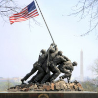 Zicht op het Iwo Jima Memorial