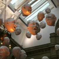 Binnen in Kelvingrove Art Gallery and Museum