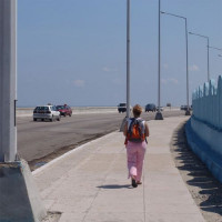 Wandelaar op de Malecón