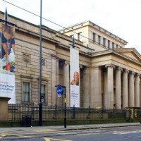 Voorkant van de Manchester Art Gallery