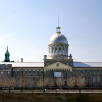 Zicht op de Marché Bonsecours